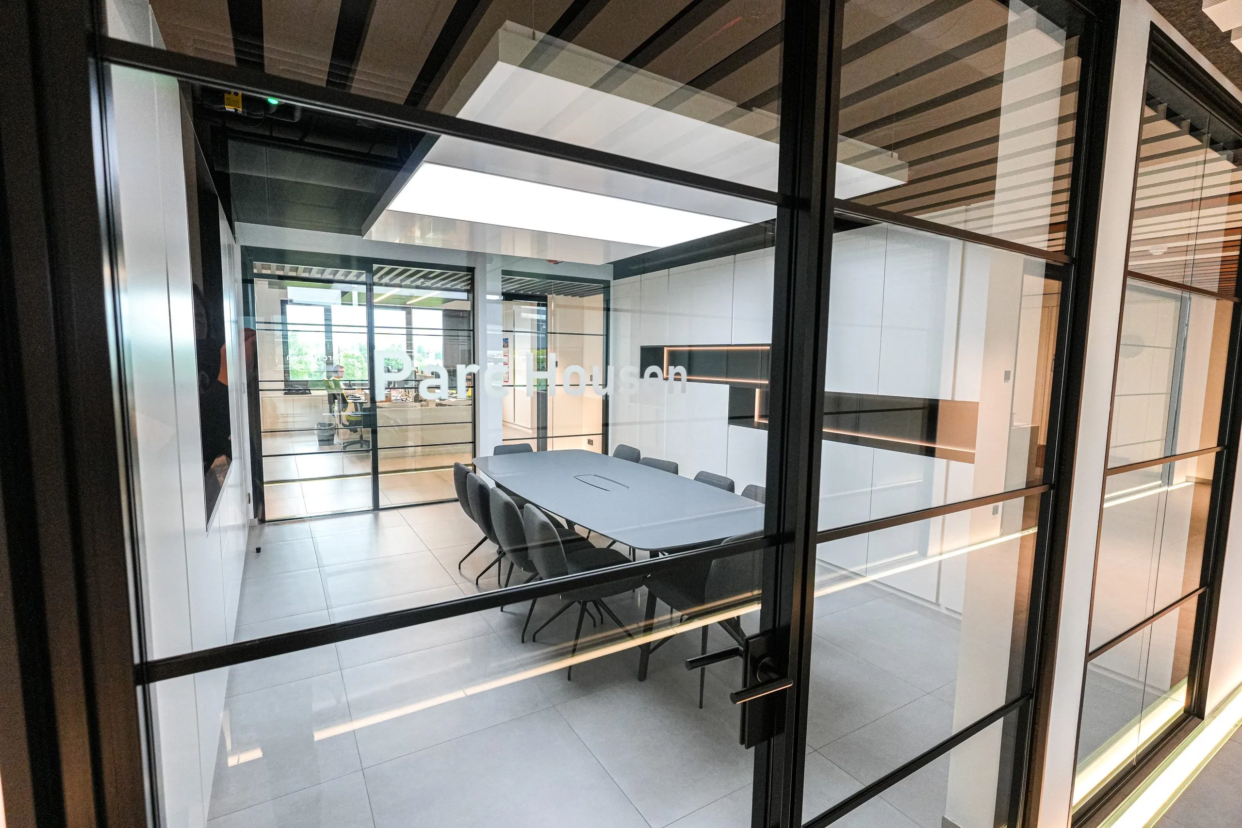Projekt von Diritherm mit interpanel Deckensystem