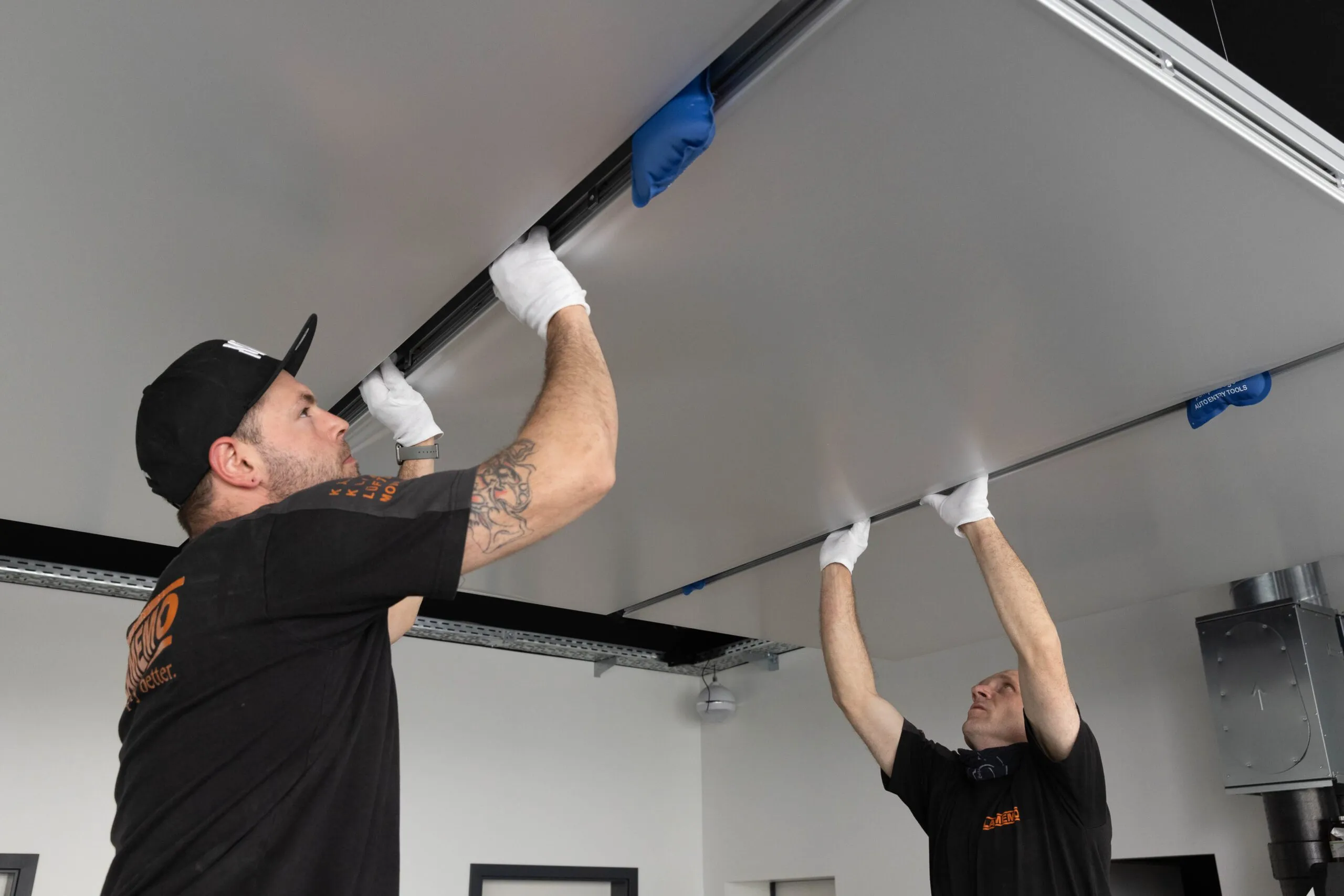 Projekt von Lamemo GmbH mit interpanel Deckensystem
