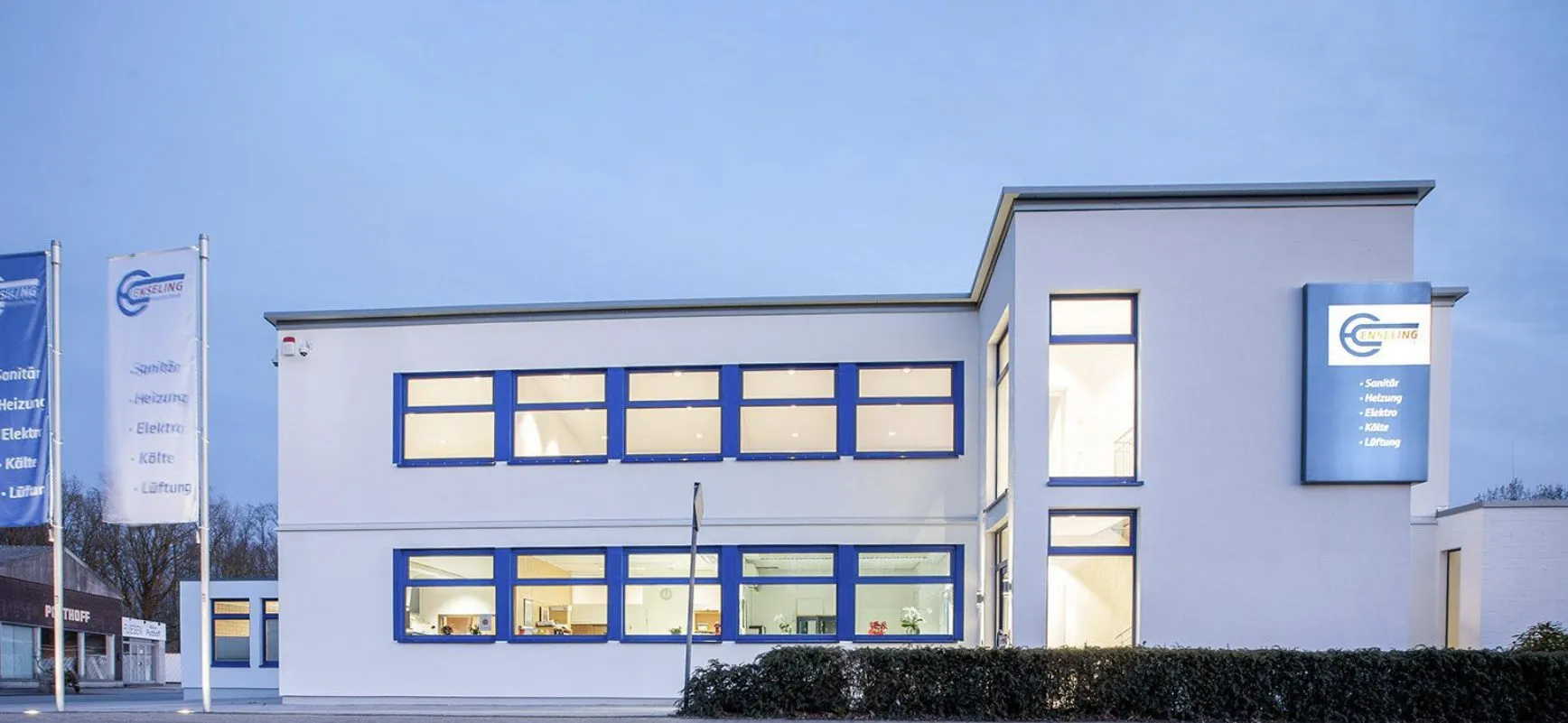 Projekt von H. Enseling GmbH & Co. KG mit interpanel Deckensystem