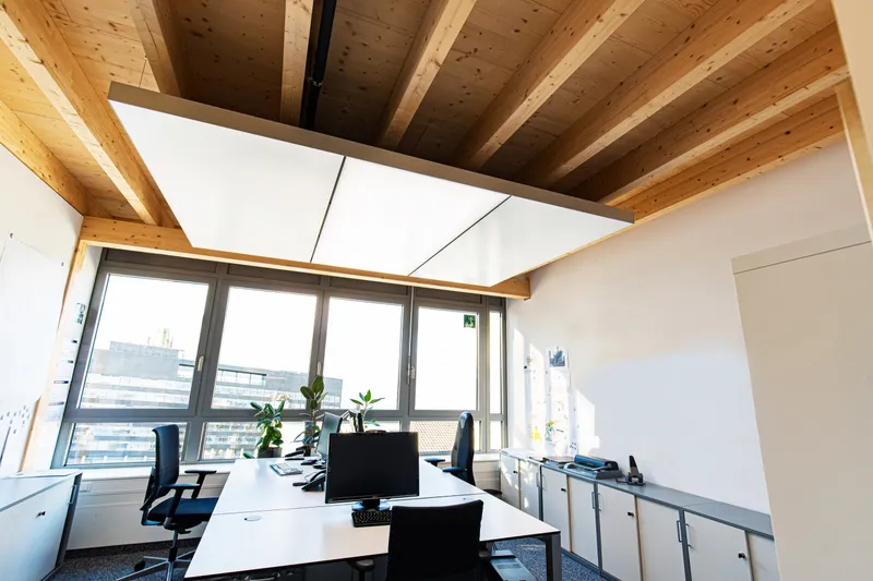 ABW Architekten Düsseldorf: Projektaufnahme mit interpanel Deckensegeln