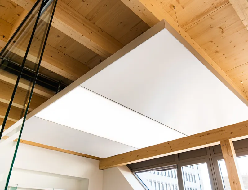ABW Architekten Düsseldorf: Projektaufnahme mit interpanel Deckensegeln