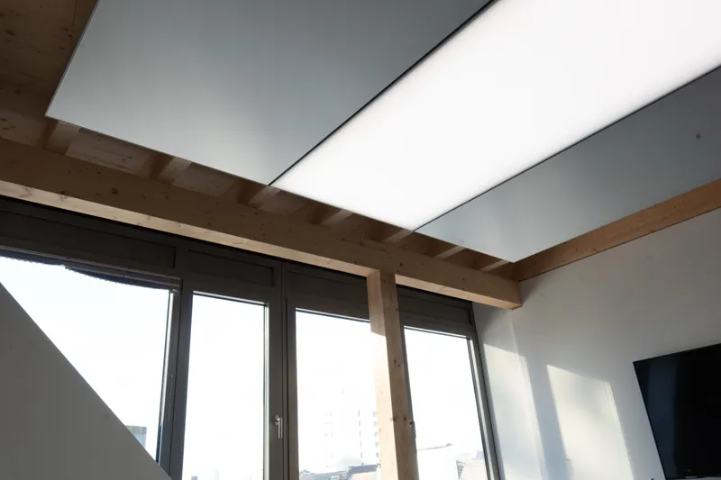 ABW Architekten Düsseldorf: Projektaufnahme mit interpanel Deckensegeln