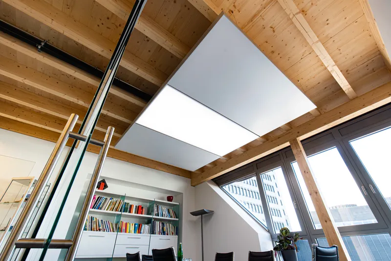 ABW Architekten Düsseldorf: Projektaufnahme mit interpanel Deckensegeln