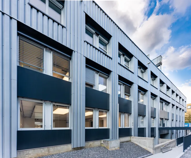 Bruker AG: Projektaufnahme mit interpanel Deckensegeln