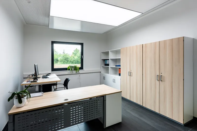 Cseri GmbH: Projektaufnahme mit interpanel Deckensegeln