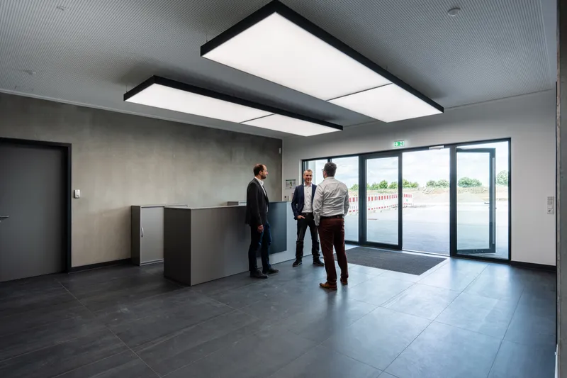Cseri GmbH: Projektaufnahme mit interpanel Deckensegeln