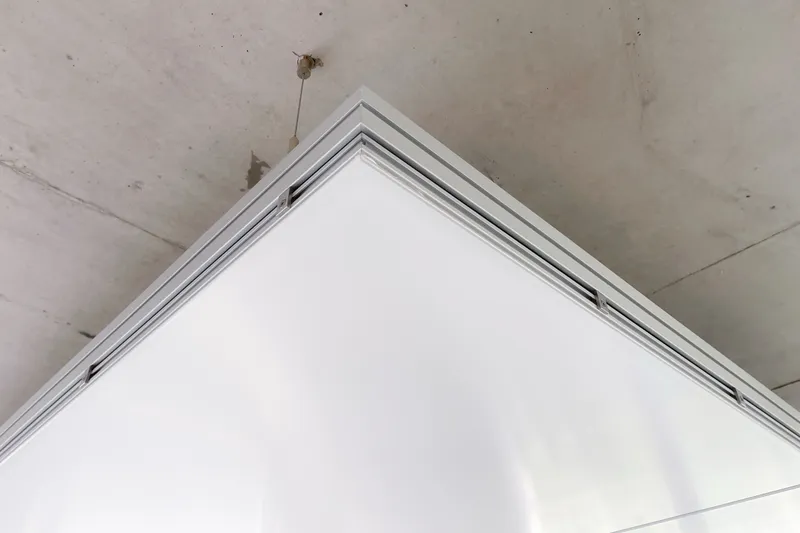 Junk & Reich Architekten: Projektaufnahme mit interpanel Deckensegeln