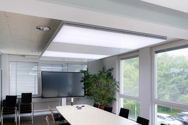 Junk & Reich Architekten: Projektaufnahme mit interpanel Deckensegeln