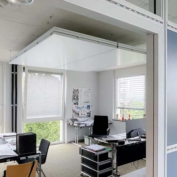 Junk & Reich Architekten: Projektaufnahme mit interpanel Deckensegeln