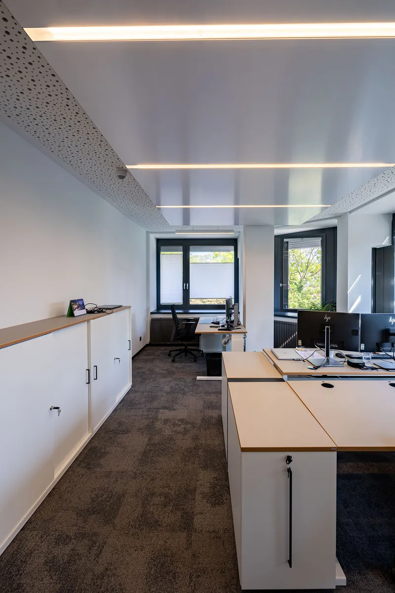 VR Bank Coburg: Projektaufnahme mit interpanel Deckensegeln