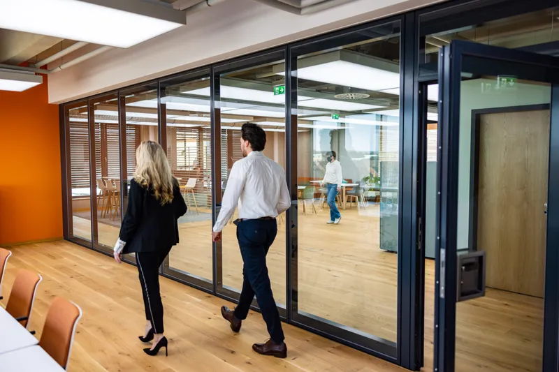 Kroop & Co: Projektaufnahme mit interpanel Deckensegeln